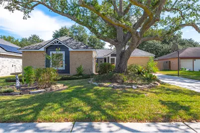 312 Thistlewood Court, League City, TX 77573 - Photo 3