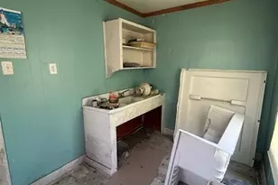 7615 Avenue F, Houston, TX 77012 - Photo 9