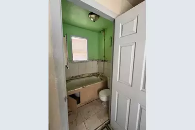 7615 Avenue F, Houston, TX 77012 - Photo 5