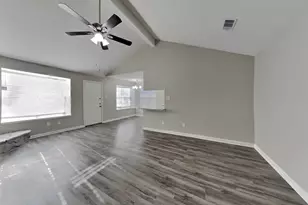 10723 Forest Leaf Dr, Sugar Land, TX 77498 - Photo 3