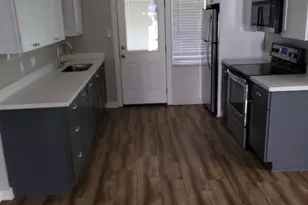 6918 Irvington Blvd, Houston, TX 77022 - Photo 1