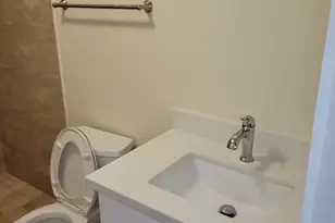 6918 Irvington Blvd, Houston, TX 77022 - Photo 9