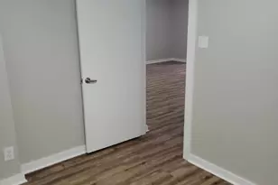 6918 Irvington Blvd, Houston, TX 77022 - Photo 5