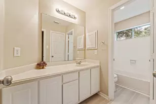 71 N Acacia Park Cir, The Woodlands, TX 77382 - Photo 17