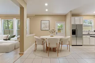 71 N Acacia Park Cir, The Woodlands, TX 77382 - Photo 5