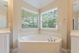 71 N Acacia Park Cir, The Woodlands, TX 77382 - Photo 11