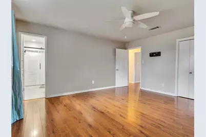 913 W Galveston Street, League City, TX 77573 - Photo 15