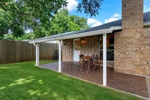 913 W Galveston St, League City, TX 77573 - Photo 27