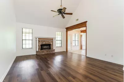 7606 Veranda Drive, Cove, TX 77523 - Photo 5
