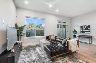 1912 Erastus St, Houston, TX 77020 - Photo 11