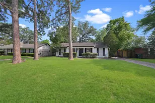 9519 Val Verde St, Houston, TX 77063 - Photo 1