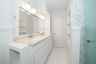 9519 Val Verde St, Houston, TX 77063 - Photo 21