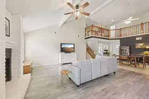 3218 Knoll West Dr, Houston, TX 77082 - Photo 15