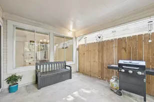 3218 Knoll West Dr, Houston, TX 77082 - Photo 33