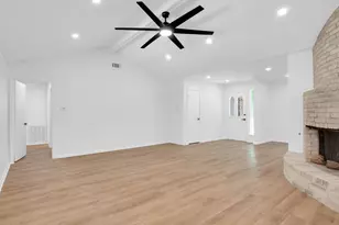 12734 Westella Dr, Houston, TX 77077 - Photo 11