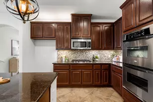 323 Arbor Ridge Ln, Conroe, TX 77384 - Photo 9