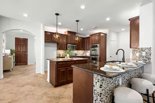 323 Arbor Ridge Ln, Conroe, TX 77384 - Photo 11