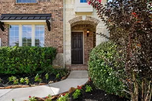 323 Arbor Ridge Ln, Conroe, TX 77384 - Photo 3
