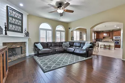 6931 Lotus Creek Court, Spring, TX 77379 - Photo 11