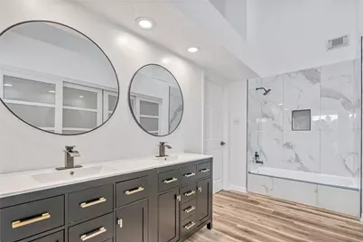 12426 N Rachlin Circle N, Houston, TX 77071 - Photo 15