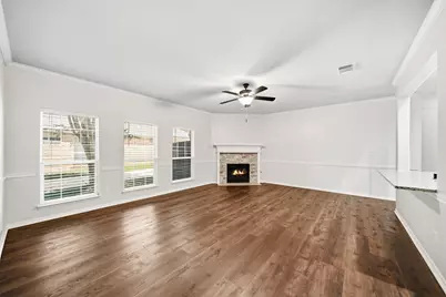 2875 Wimbledon Lane, Friendswood, TX 77546 - Photo 3