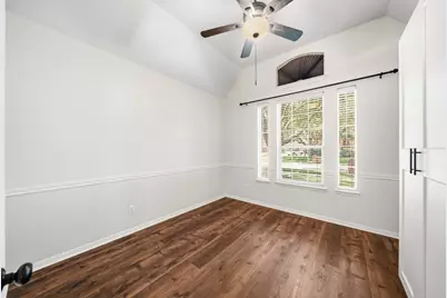 2875 Wimbledon Lane, Friendswood, TX 77546 - Photo 11