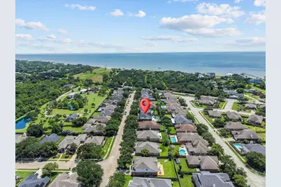 926 Mystic Village Lane, Seabrook, TX 77586 - Photo 11