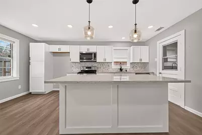 7415 Troulon Drive, Houston, TX 77074 - Photo 23