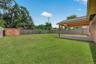 7415 Troulon Dr, Houston, TX 77074 - Photo 47
