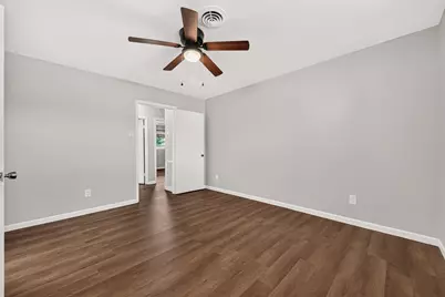 7415 Troulon Drive, Houston, TX 77074 - Photo 29