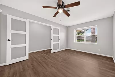 7415 Troulon Drive, Houston, TX 77074 - Photo 11