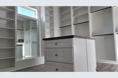 9729 Neuens Road, Houston, TX 77080 - Photo 29