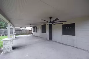 13431 Yaupon Holly Ln, Houston, TX 77044 - Photo 25