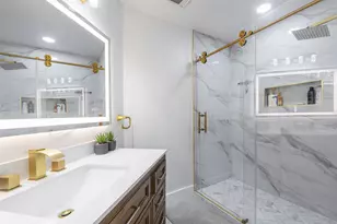 13431 Yaupon Holly Ln, Houston, TX 77044 - Photo 17