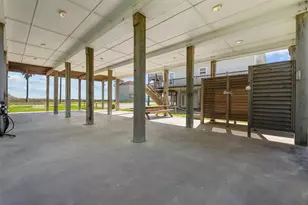 135 Ocean Shore Dr, Crystal Beach, TX 77650 - Photo 35