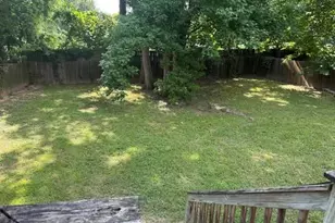 15203 Paradise Cove Dr, Willis, TX 77318 - Photo 11