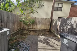 9633 Riddlewood Ln, Houston, TX 77025 - Photo 25