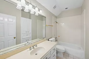 10 Sandalwood Dr, Houston, TX 77024 - Photo 33