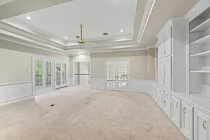 10 Sandalwood Dr, Houston, TX 77024 - Photo 21