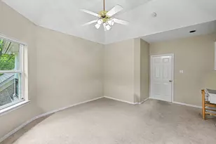 10 Sandalwood Dr, Houston, TX 77024 - Photo 29
