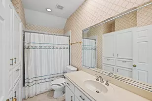 10 Sandalwood Dr, Houston, TX 77024 - Photo 31
