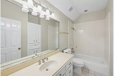 10 Sandalwood Drive, Houston, TX 77024 - Photo 33