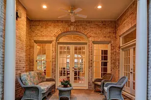 10 Sandalwood Dr, Houston, TX 77024 - Photo 41