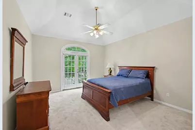 10 Sandalwood Drive, Houston, TX 77024 - Photo 27