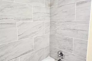 2110 Wilcrest Dr, Houston, TX 77042 - Photo 9