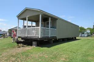 961 County Rd 202, Sargent, TX 77414 - Photo 1