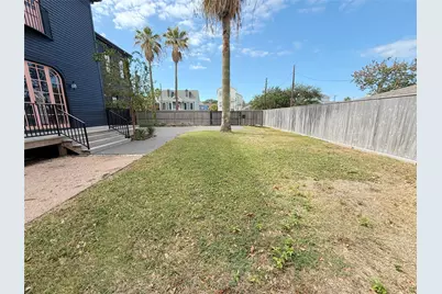 3128 Avenue L, Galveston, TX 77550 - Photo 35