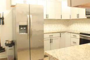 506 Azalea St, Lake Jackson, TX 77566 - Photo 9