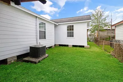 2701 Almendares Avenue, Pasadena, TX 77506 - Photo 37