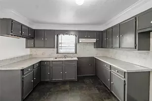 2701 Almendares Ave, Pasadena, TX 77506 - Photo 13